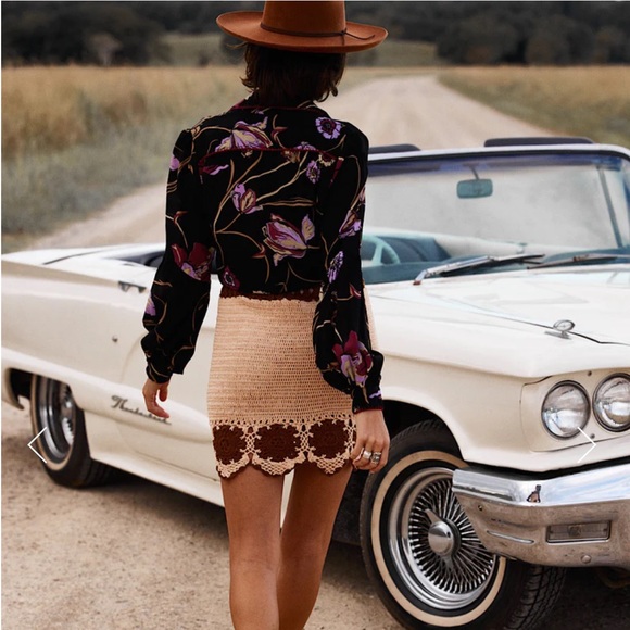 NWT Chasing Unicorns Cool + Calm Crochet Mini Skirt Sz M - Picture 5 of 9